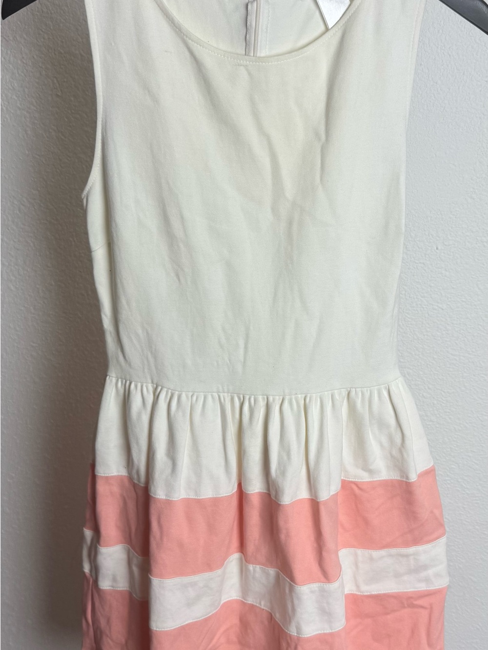 Sleeveless Cream and Pink Tiered Dress Bar 3 brand size Medium